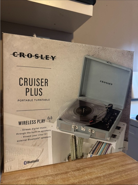 Crosley Other - Crosley Cruiser‎ Plus Portable Turntable